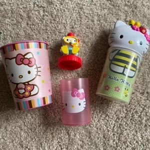 Hello Kitty cup bundle
